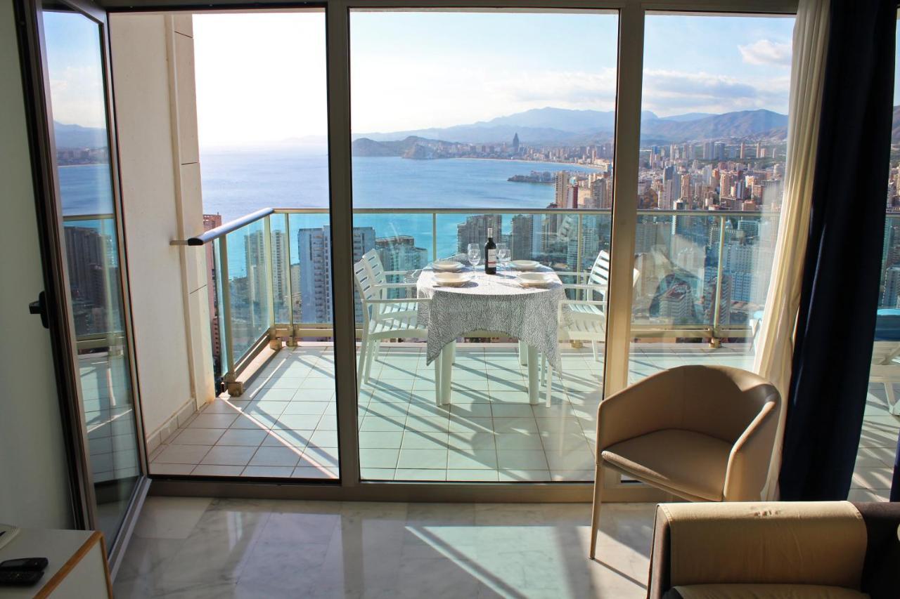 Skyline 26 Stunning Sea Views From A 2-Bedroom Apartment On The 26Th Floor Benidorm Buitenkant foto