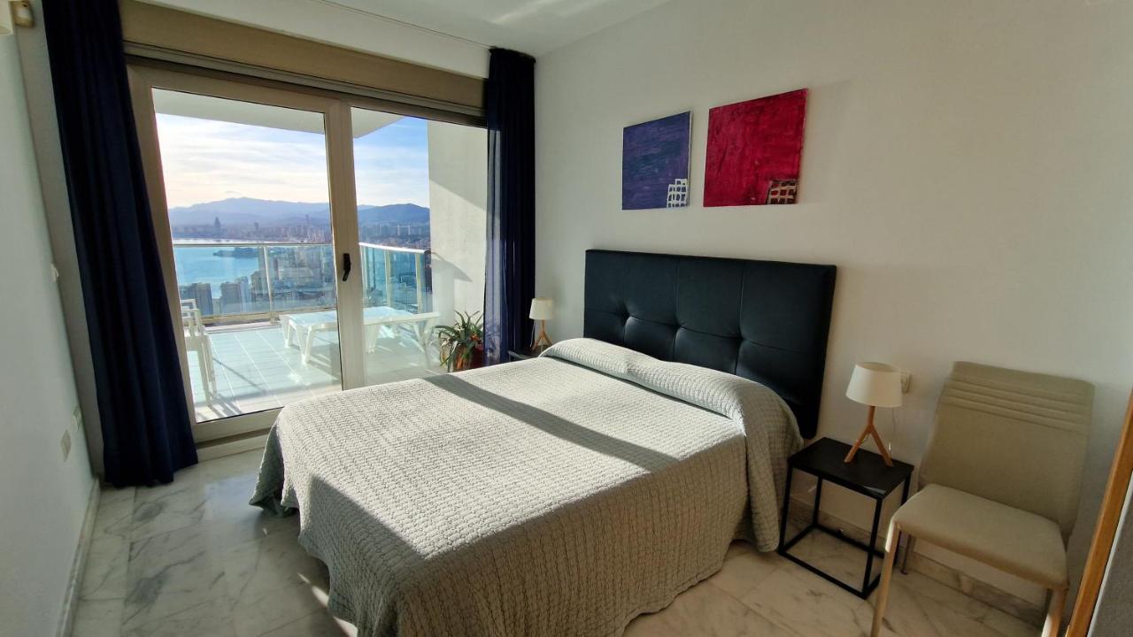 Skyline 26 Stunning Sea Views From A 2-Bedroom Apartment On The 26Th Floor Benidorm Buitenkant foto