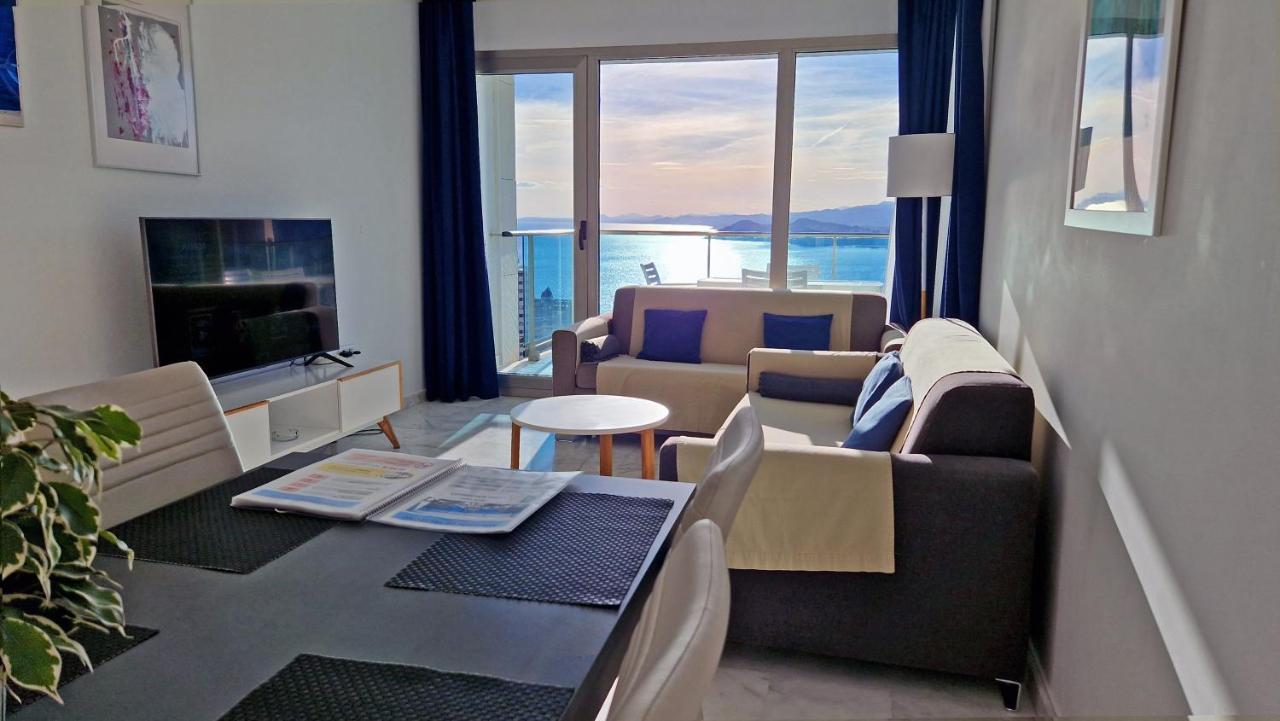 Skyline 26 Stunning Sea Views From A 2-Bedroom Apartment On The 26Th Floor Benidorm Buitenkant foto